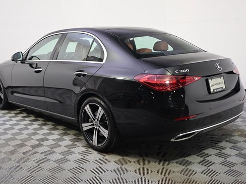 Used 2023 Mercedes-Benz C 300 4MATIC Sedan image 3