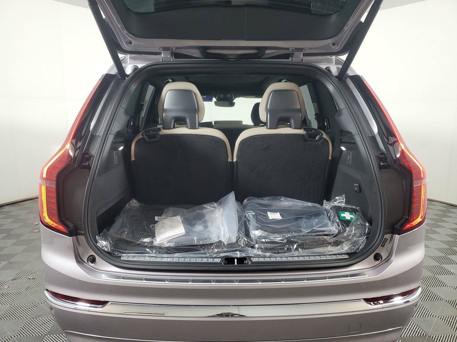 Certified 2026 Volvo XC90 B6 Plus w/ Protection Package Premier AWD/4WD image 10