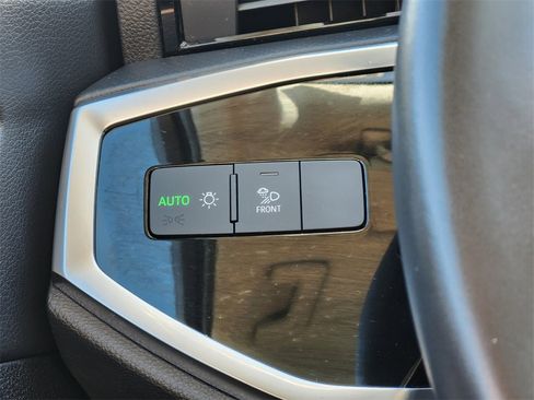 Used 2024 Audi Q3 2.0T Premium Plus image 22