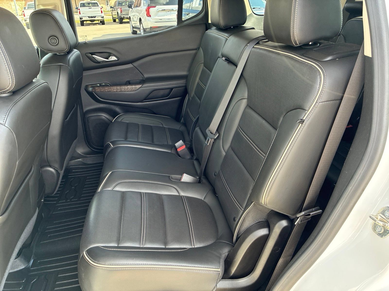 Used 2023 GMC Acadia Denali FWD image 18