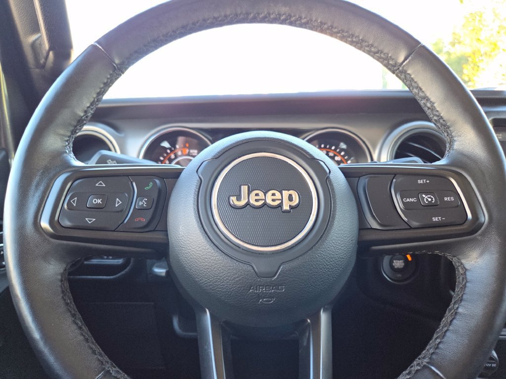 Used 2022 Jeep Wrangler Sport AWD/4WD image 35