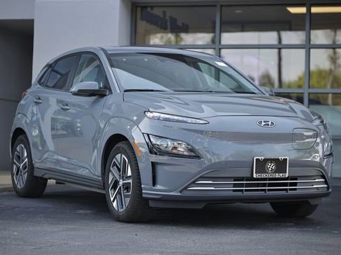 Used 2023 Hyundai Kona SEL w/ Cargo Package FWD image 1