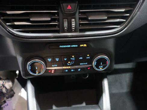 Used 2024 Ford Escape ST-Line AWD/4WD image 25