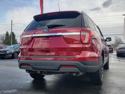 Used 2019 Ford Explorer XLT w/ Equipment Group 202A image 3