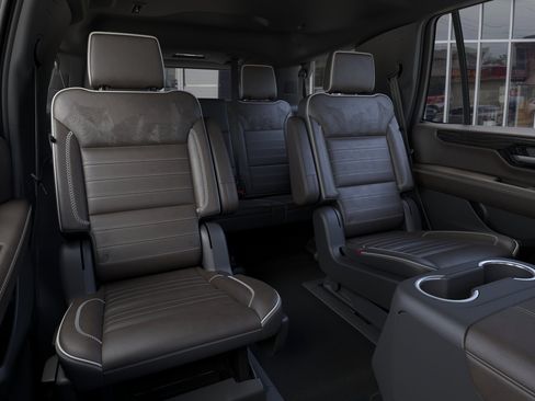 New 2026 GMC Yukon Denali Ultimate AWD/4WD image 17