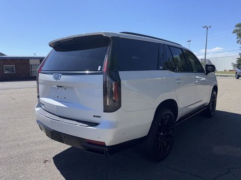 Used 2023 Cadillac Escalade Sport w/ LPO, ONYX Package AWD/4WD image 5