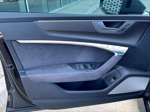 Used 2025 Audi RS 7 Performance image 19