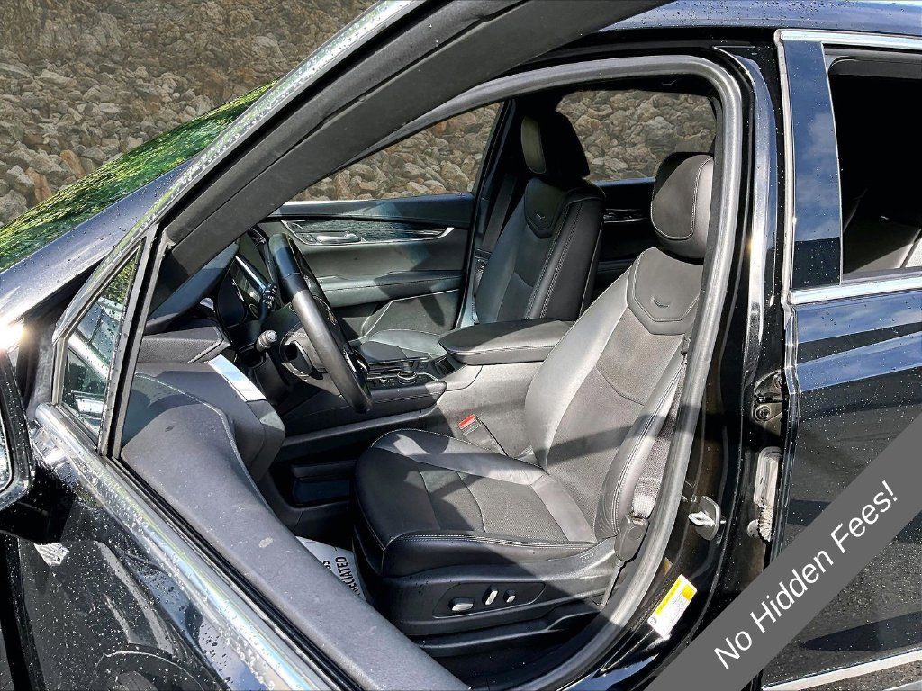Used 2020 Cadillac XT5 Premium Luxury FWD image 19