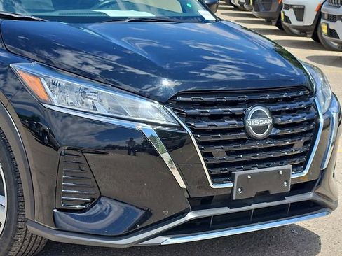 Used 2024 Nissan Kicks S FWD image 7