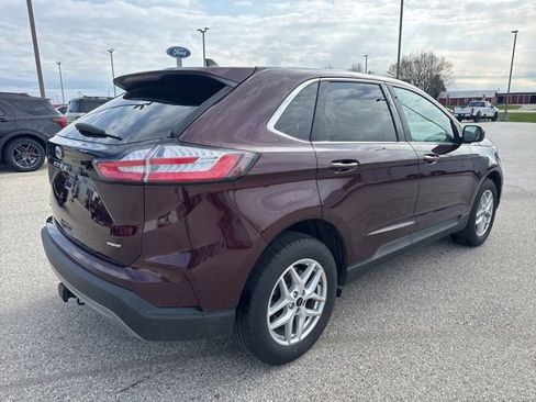 Used 2024 Ford Edge SEL w/ Convenience Package AWD/4WD image 3