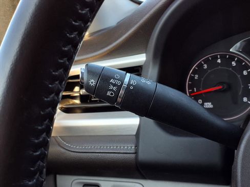 Used 2019 GMC Acadia SLT image 14