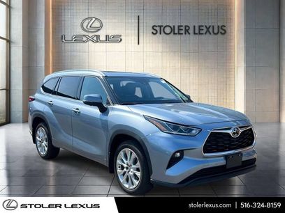 Used 2023 Toyota Highlander Limited