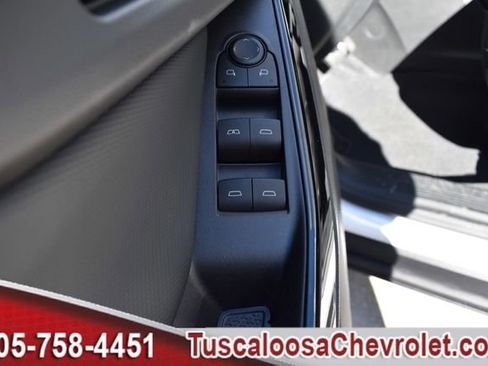 New 2026 Chevrolet Equinox LT w/ Convenience Package II FWD image 14