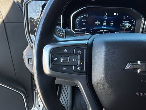 Used 2022 Chevrolet Silverado 1500 LT Trail Boss w/ LT Trail Boss Premium Package image 19