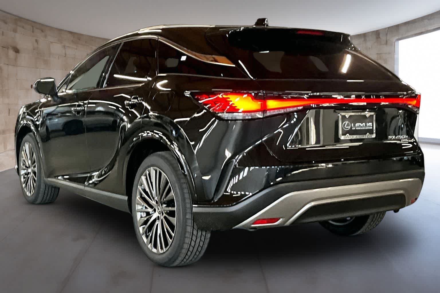 New 2026 Lexus RX 450h AWD image 3