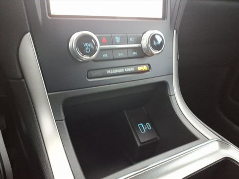 Certified 2022 Ford Edge SEL image 21