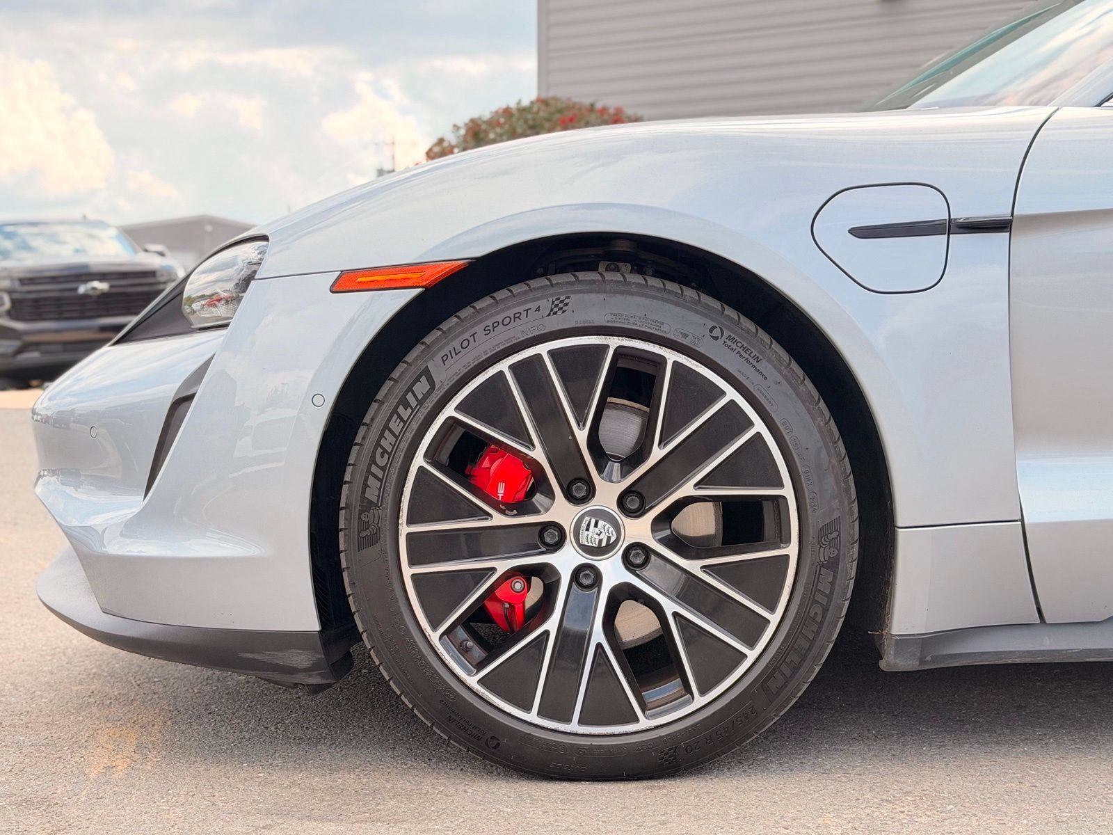 Used 2020 Porsche Taycan 4S w/ Premium Package AWD/4WD image 24