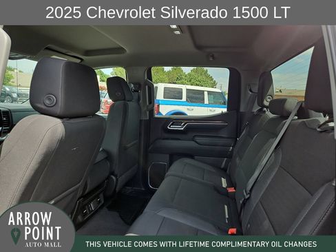 Used 2025 Chevrolet Silverado 1500 LT RWD image 18