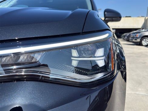 New 2026 Volkswagen Taos SE image 5