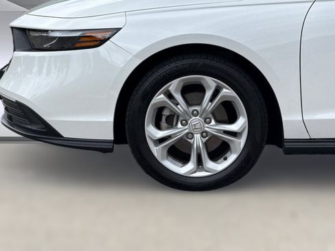 Certified 2023 Honda Accord LX image 20