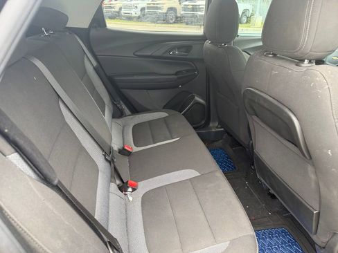 Used 2022 Chevrolet TrailBlazer LT FWD image 9