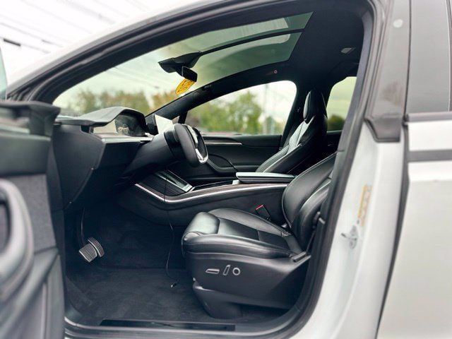 Used 2022 Tesla Model X AWD/4WD image 10