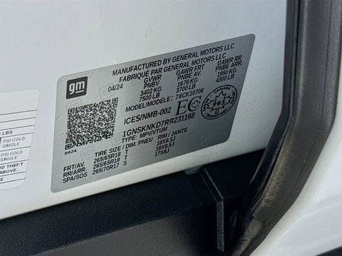 Used 2024 Chevrolet Tahoe LT AWD/4WD image 36