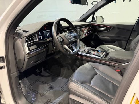 Used 2025 Audi Q7 3.0T Premium Plus AWD/4WD image 12
