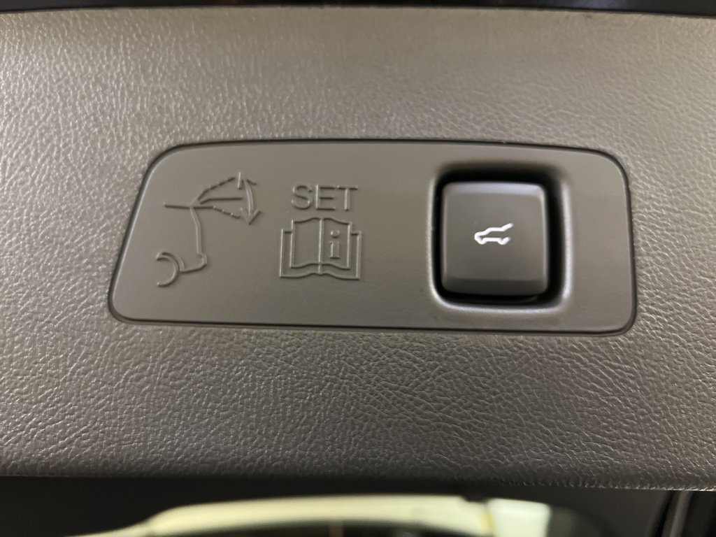 Used 2026 Lincoln Corsair Premiere AWD/4WD image 37