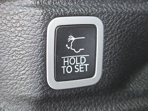 Used 2024 Jeep Grand Cherokee L Summit w/ Advanced Protech Group IV AWD/4WD image 25