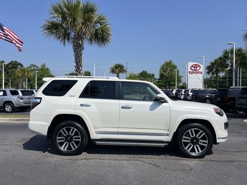 Used 2022 Toyota 4Runner Limited AWD/4WD image 11