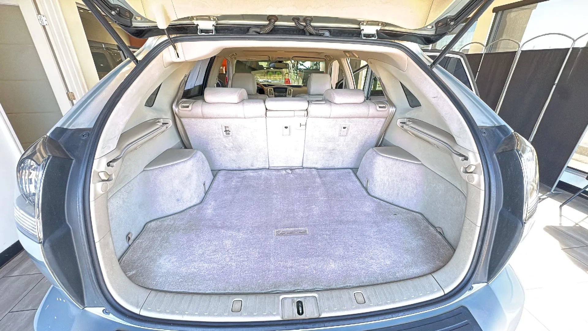 Used 2004 Lexus RX 330 w/ Premium Plus Pkg FWD image 39