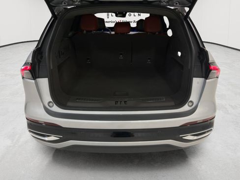 Used 2024 Lincoln Nautilus Black Label AWD/4WD image 13