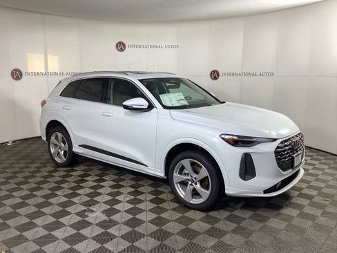 New 2025 Audi Q5 2.0T Premium Plus image 3