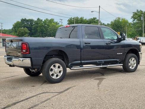 Used 2026 RAM 2500 Big Horn AWD/4WD image 4