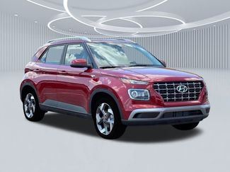 New 2025 Hyundai Venue Limited FWD video 2