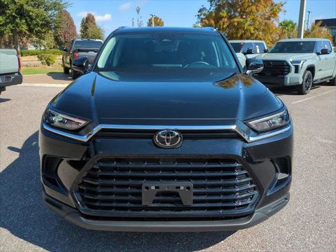 Certified 2025 Toyota Grand Highlander AWD image 9