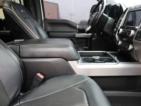 Used 2019 Ford F250 Platinum w/ Platinum Ultimate Package image 45