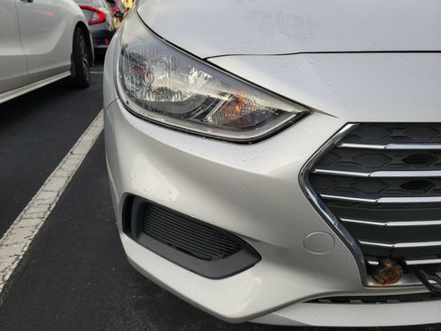 Used 2021 Hyundai Accent SE FWD image 8