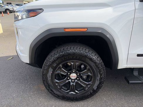 Used 2023 GMC Canyon Elevation w/ Elevation Premium Package image 18