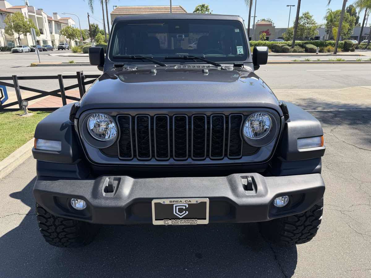 Used 2024 Jeep Wrangler Sport AWD/4WD image 12