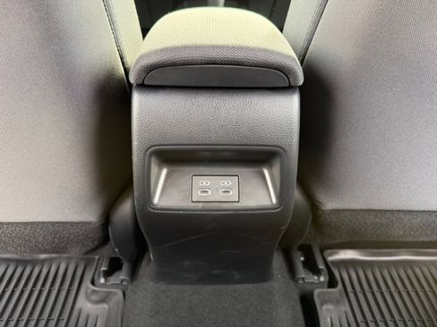 Used 2024 Toyota Corolla LE image 30