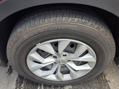 Used 2023 Honda CR-V LX image 6