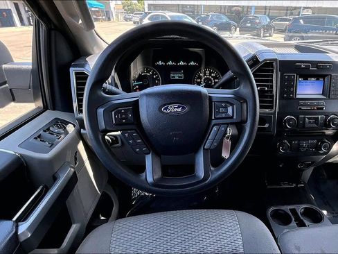 Used 2018 Ford F150 XLT RWD image 5