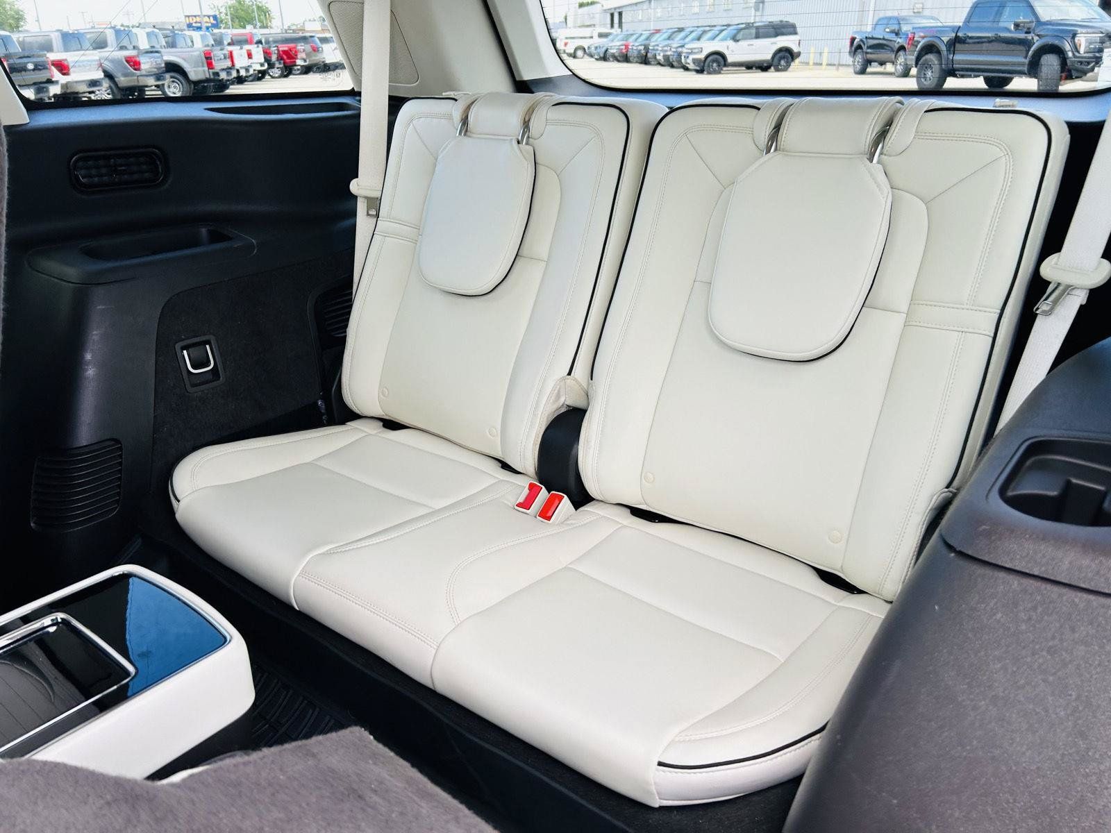 Used 2020 Lincoln Aviator Black Label w/ Class IV Trailer Tow Package AWD/4WD image 34