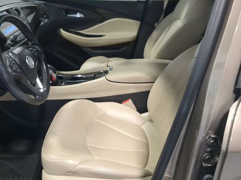 Used 2019 Buick Envision Essence AWD/4WD image 20