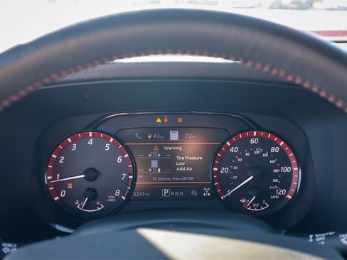 Used 2024 Nissan Frontier PRO-4X w/ Technology Package image 14