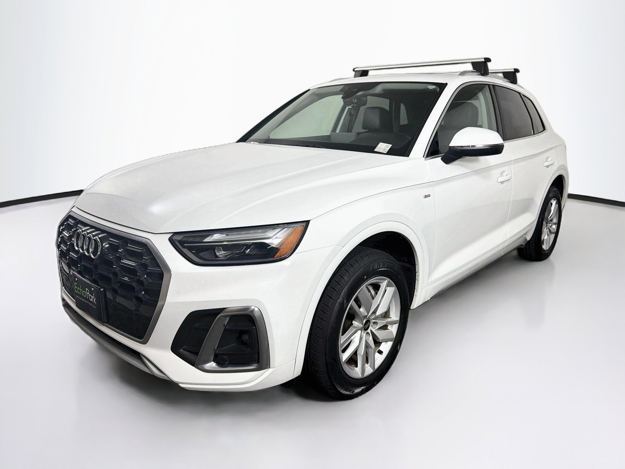 Used 2023 Audi Q5 2.0T Premium w/ Convenience Package AWD/4WD image 3