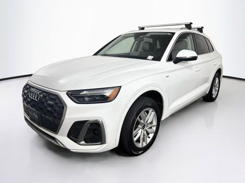 Used 2023 Audi Q5 2.0T Premium w/ Convenience Package AWD/4WD image 3