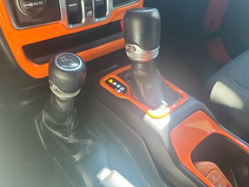 Used 2019 Jeep Wrangler Unlimited Sport S AWD/4WD image 24